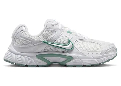 Pre-owned Nike V5 Rnr (women's) Sneakers In Summit White/vast Grey/cannon