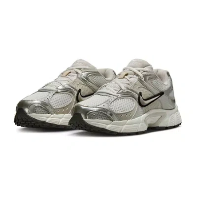 Nike V5 Rnr Womens Sneakers In Gray