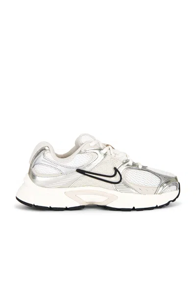 Nike V5 Runner Sneaker In White