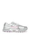 Nike V5 Runner Sneaker