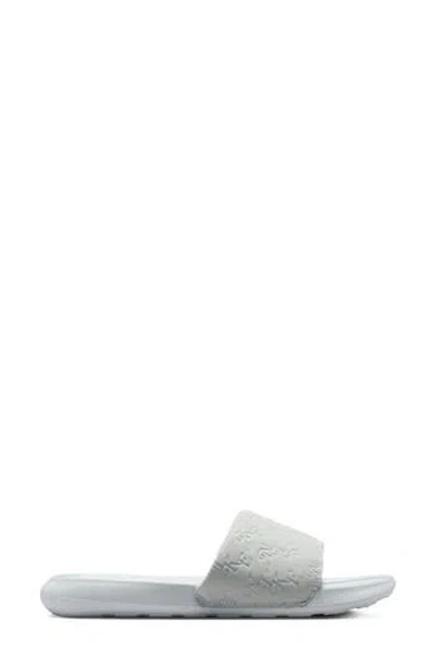Nike Victori One Slide Sandal In Photon Dust/ Wolf Grey
