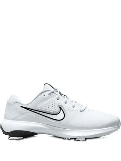 Nike Victory Pro 3 Sneakers In White