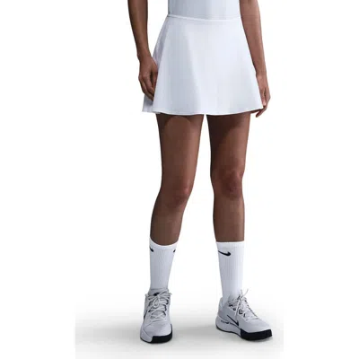 Nike Victory Tennis Skort In White