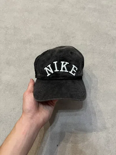 Pre-owned Nike Vintage  Baseball Hat Brown Embroidered Logocap Velvet In Multi