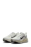 Nike Vomero 18 Running Shoe In Gray