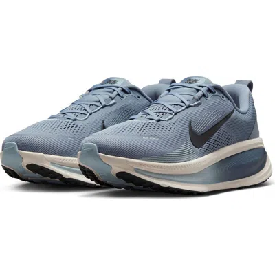 NIKE NIKE VOMERO 18 RUNNING SHOE