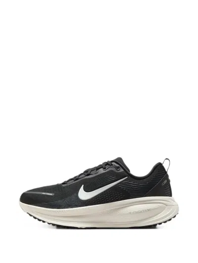 Nike Vomero 18 Sneakers In Black