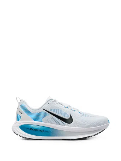 Nike Vomero 18 Running Shoe In White