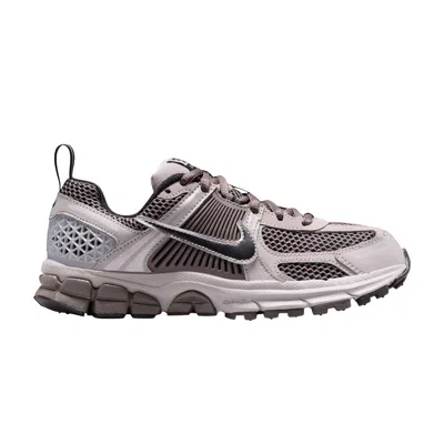 Pre-owned Nike Vomero 5 Gs 'college Grey Cave Stone' | Kid's Size 6.5 In Gray