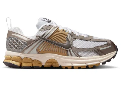 Pre-owned Nike Vomero 5 Medium Ash Sneakers In Metallic Pewter/parachute Beige/white