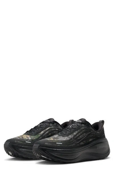 Nike Vomero Plus Running Shoe In Black