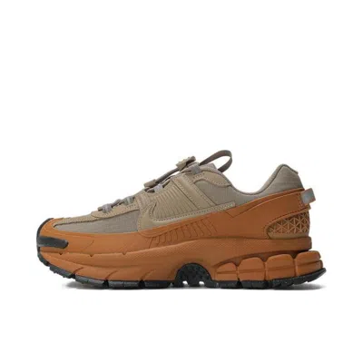 Nike Zoom Vomero Roam Leather And Suede-trimmed Rubber And Ripstop Sneakers In Flax/khaki/anthracite/university Gold