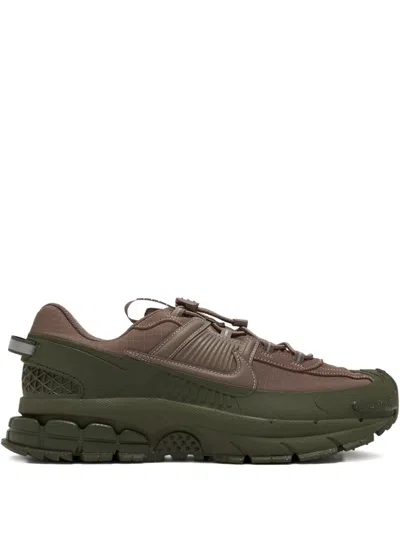Nike Vomero Roam Trainers