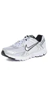 Nike Zoom Vomero 5 Sneakers In Barely Grape/silver/ph Dust