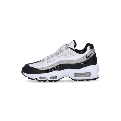 Nike Air Max 95 Sneakers In White