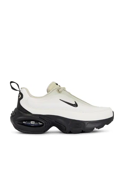 Nike W Air Max Portal Sneaker In White