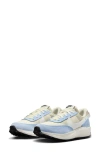 NIKE NIKE WAFFLE DEBUT SNEAKER