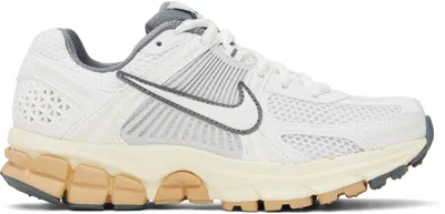 NIKE WHITE ZOOM VOMERO 5 SNEAKERS