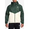 Nike Windrunner Hooded Lined Jacket In Green
