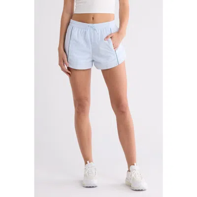Nike Windrunner Mid-rise 2-inch Woven Shorts In Blue