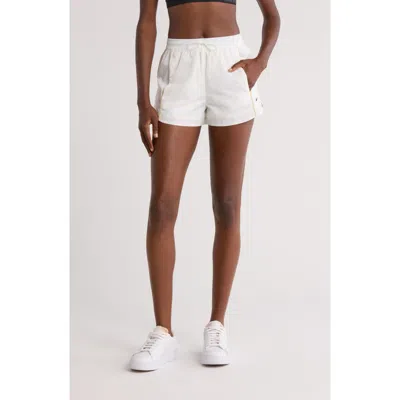 Nike Windrunner Mid-rise 2-inch Woven Shorts