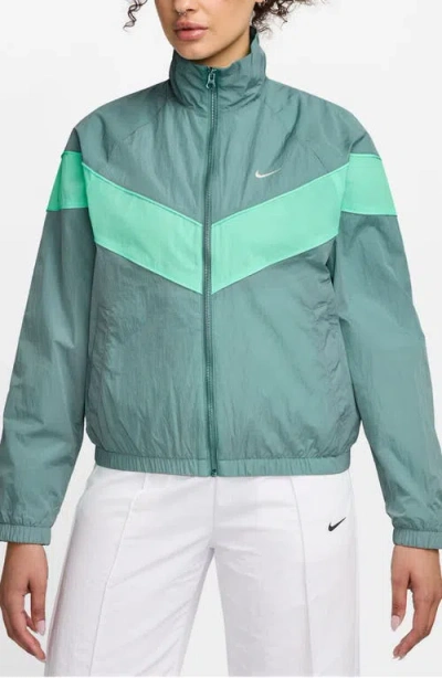 Nike Windrunner Water Repellent Jacket In Green