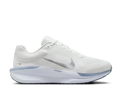 Nike Winflo 11 Running Shoe In Gray