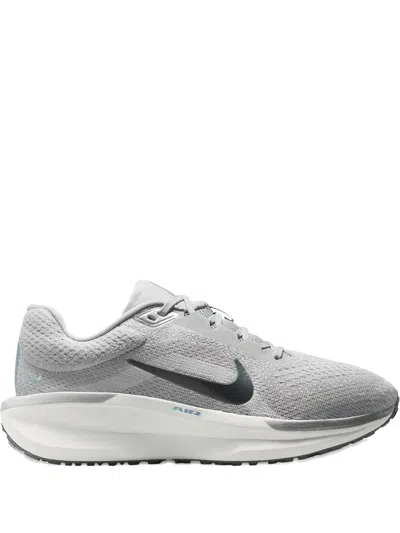 Nike Winflo 11 Trainers In Gray