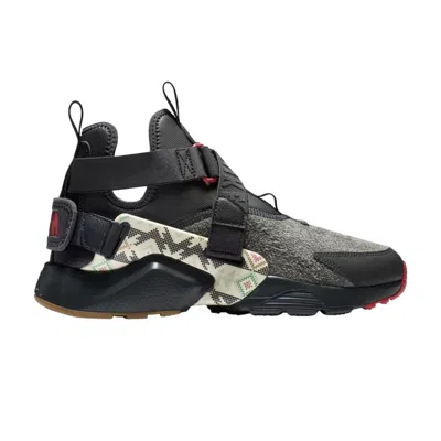 Pre-owned Nike Wmns Air Huarache City Utility Premium 'n7'