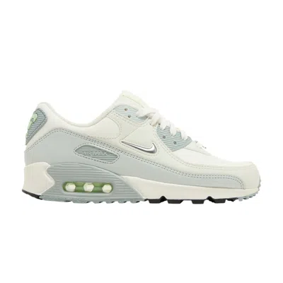 Pre-owned Nike Wmns Air Max 90 Se 'molten Metal' In Cream