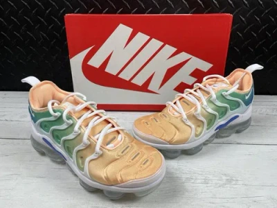 Pre-owned Nike Wmns Air Vapormax Plus White-light Menta Ao4550-100 Sz 6.5- Rare Color Way