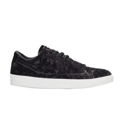Pre-owned Nike Wmns Blazer Low Lx In Black