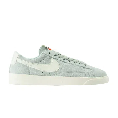 Pre-owned Nike Wmns Blazer Low Sd 'igloo' In Blue