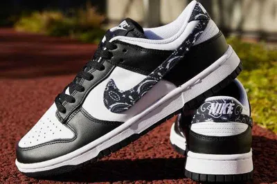 Pre-owned Nike Wmns Dunk Low Paisley Pack Black White Dh4401-100 Us 7 - 12 Women