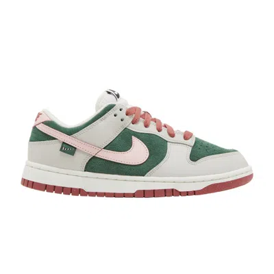 Pre-owned Nike Wmns Dunk Low Se 'all Petals United' In Green
