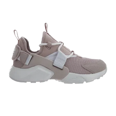 Pre-owned Nike Wmns Huarache City Low 'partical Rose' In Pink