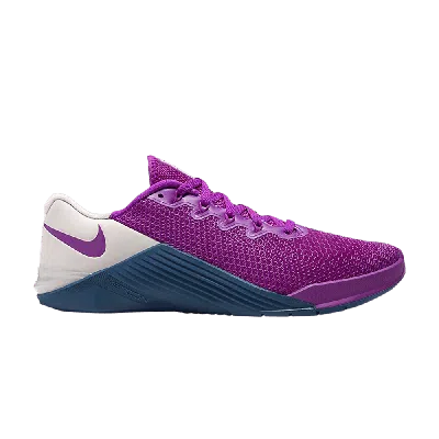 Pre-owned Nike Wmns Metcon 5 'vivid Purple'