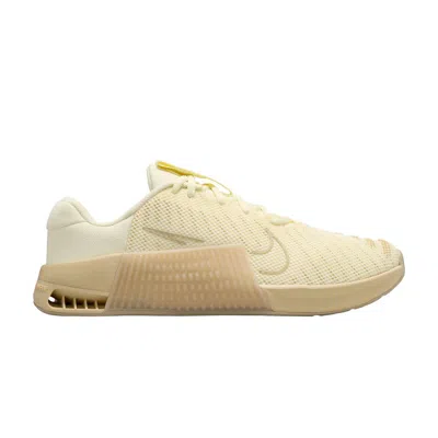 Pre-owned Nike Wmns Metcon 9 'alabaster Desert Khaki' | Cream | Women's Size 5.5 In White