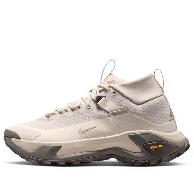 Nike Acg Zegama Hike Sneakers In Brown