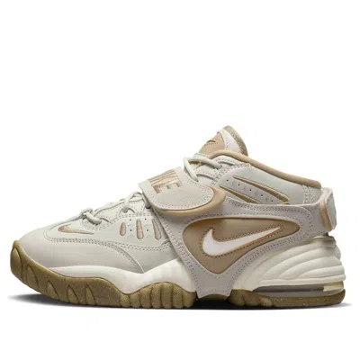 Nike (wmns)  Air Adjust Force 'light Bone Khaki'