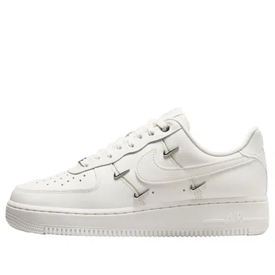 Nike (wmns)  Air Force 1 '07 Lv8 'sail Metallic Silver' In White