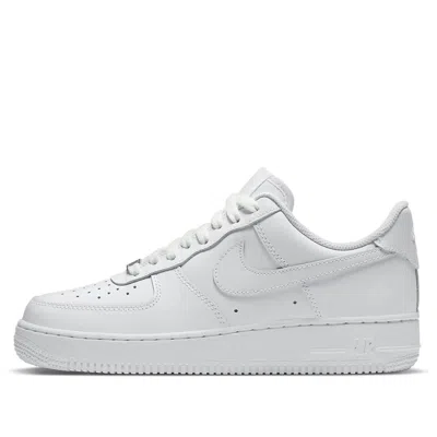 Nike (wmns)  Air Force 1 '07 'triple White'
