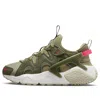 Nike (wmns)  Air Huarache Craft Medium 'olive' In Green