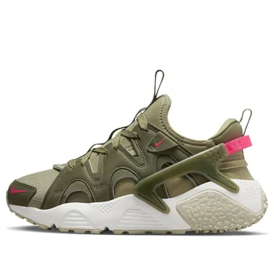 Nike (wmns)  Air Huarache Craft Medium 'olive' In Green