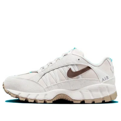 Nike (wmns)  Air Humara 'light Orewood Brown'