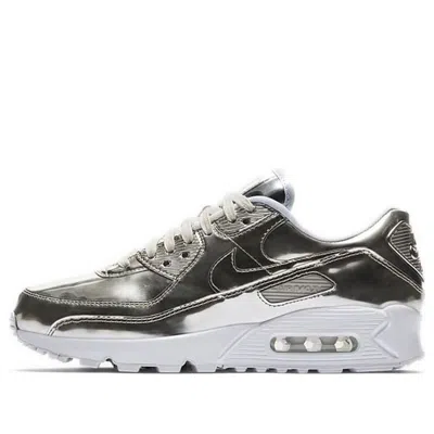 Nike (wmns)  Air Max 90 'metallic Pack - Chrome' In Gray