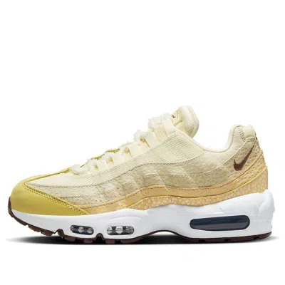 Nike (wmns)  Air Max 95 'safari - Alabaster' In Yellow