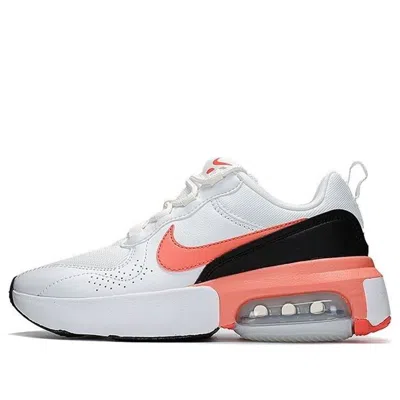 Nike (wmns)  Air Max Verona Sports Shoes White
