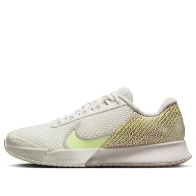 Nike (wmns)  Air Zoom Vapor Pro 2 Premium 'hemp' In Neutral