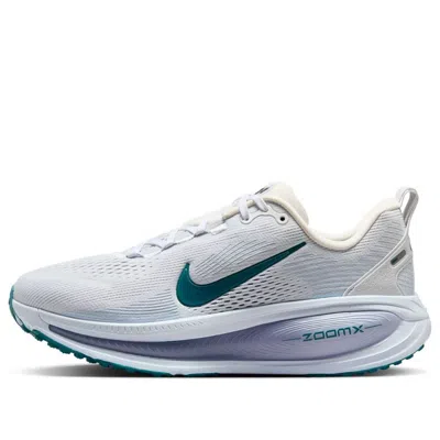 NIKE (WMNS) NIKE AIR ZOOM VOMERO 18 'WHITE BLUE TINT GEODE TEAL'
